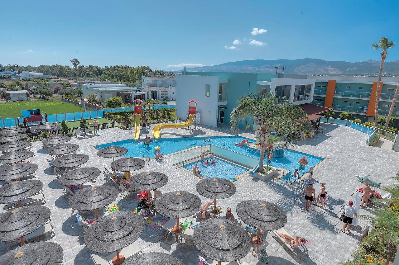Blue Lagoon Resort 科斯镇 外观 照片